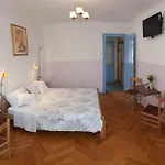 Dalmatian House 3* Split