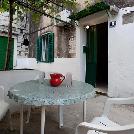 Gasthuis Dalmatian House 3*