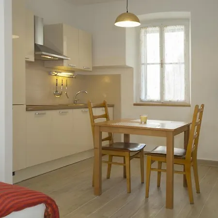 Dalmatian House Гостьовий будинок 3*