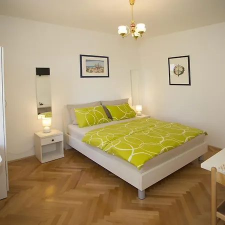 Dalmatian House 3*