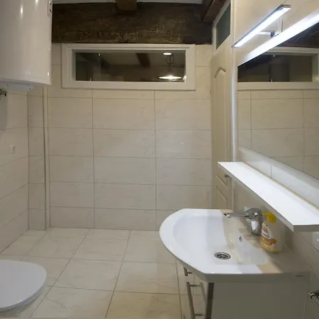 Dalmatian House 3* Split