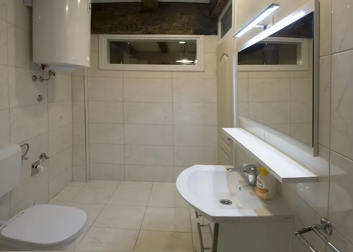 Dalmatian House 3* Split